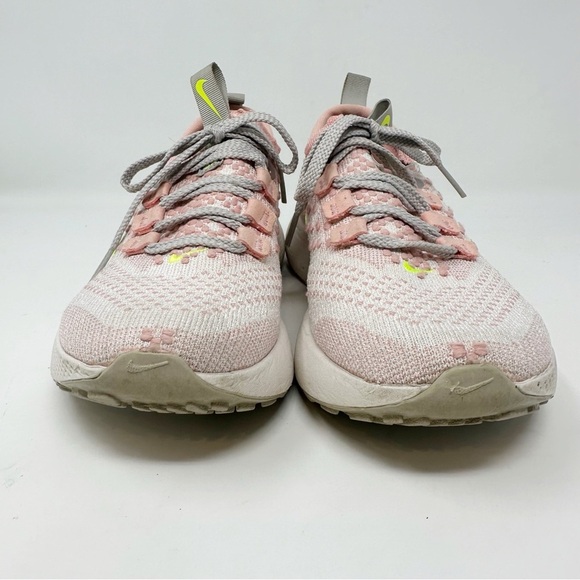 Nike React Escape Run Flyknit Sail Pink Running - Picture 2 of 8